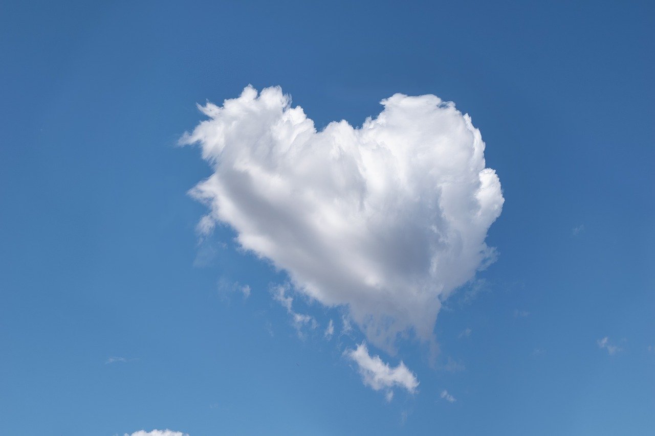 sky-7818439_1280